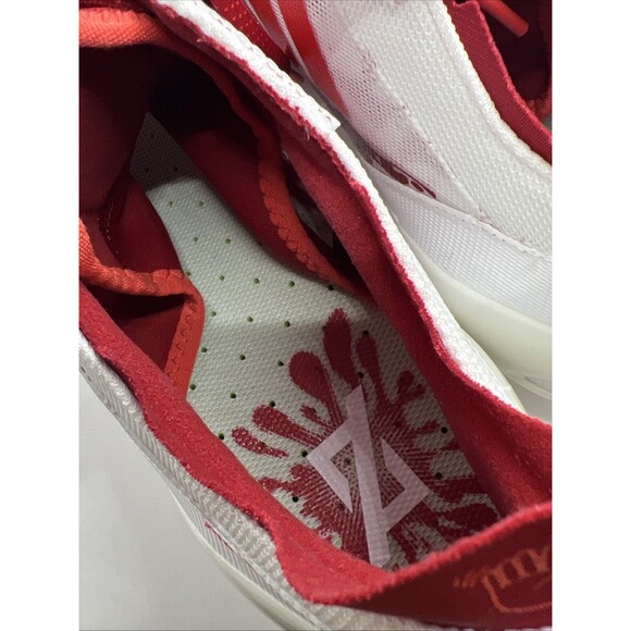 Athletic_Shoes